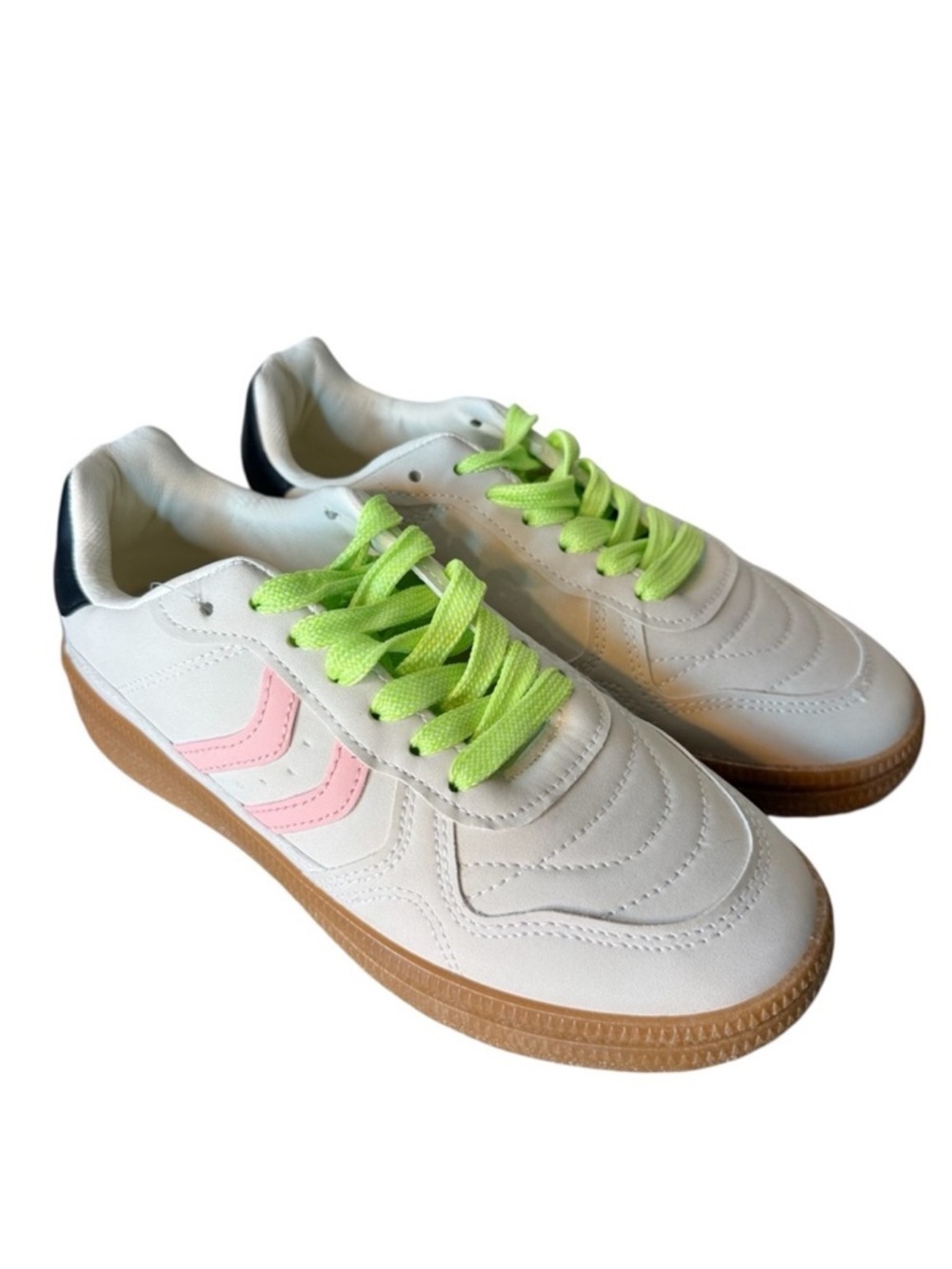 NICOLE MILLER Brand New Nixie Retro Stadium Sneakers Gum Sole Cream Size 7.5